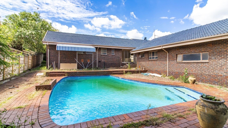 4 Bedroom Property for Sale in Florida Park Gauteng