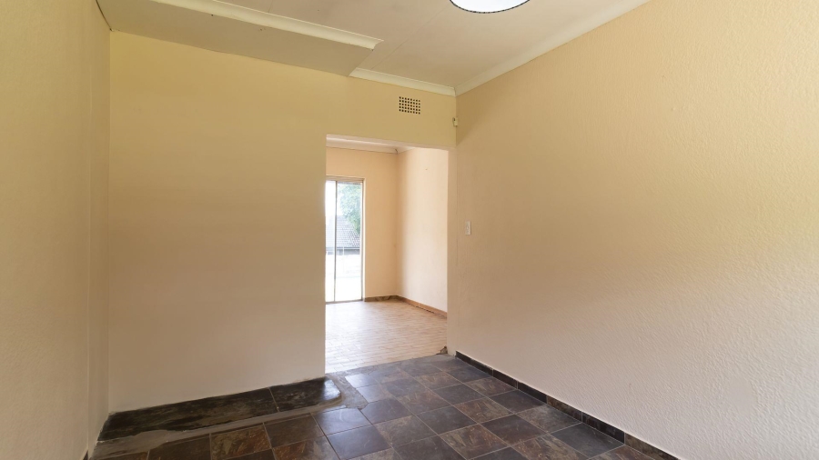 4 Bedroom Property for Sale in Florida Park Gauteng