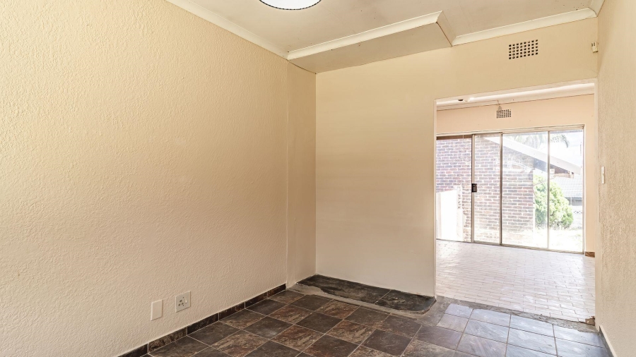 4 Bedroom Property for Sale in Florida Park Gauteng