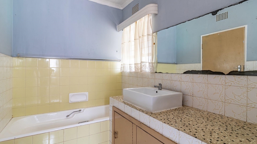 To Let 4 Bedroom Property for Rent in Florida Park Ext 3 Gauteng