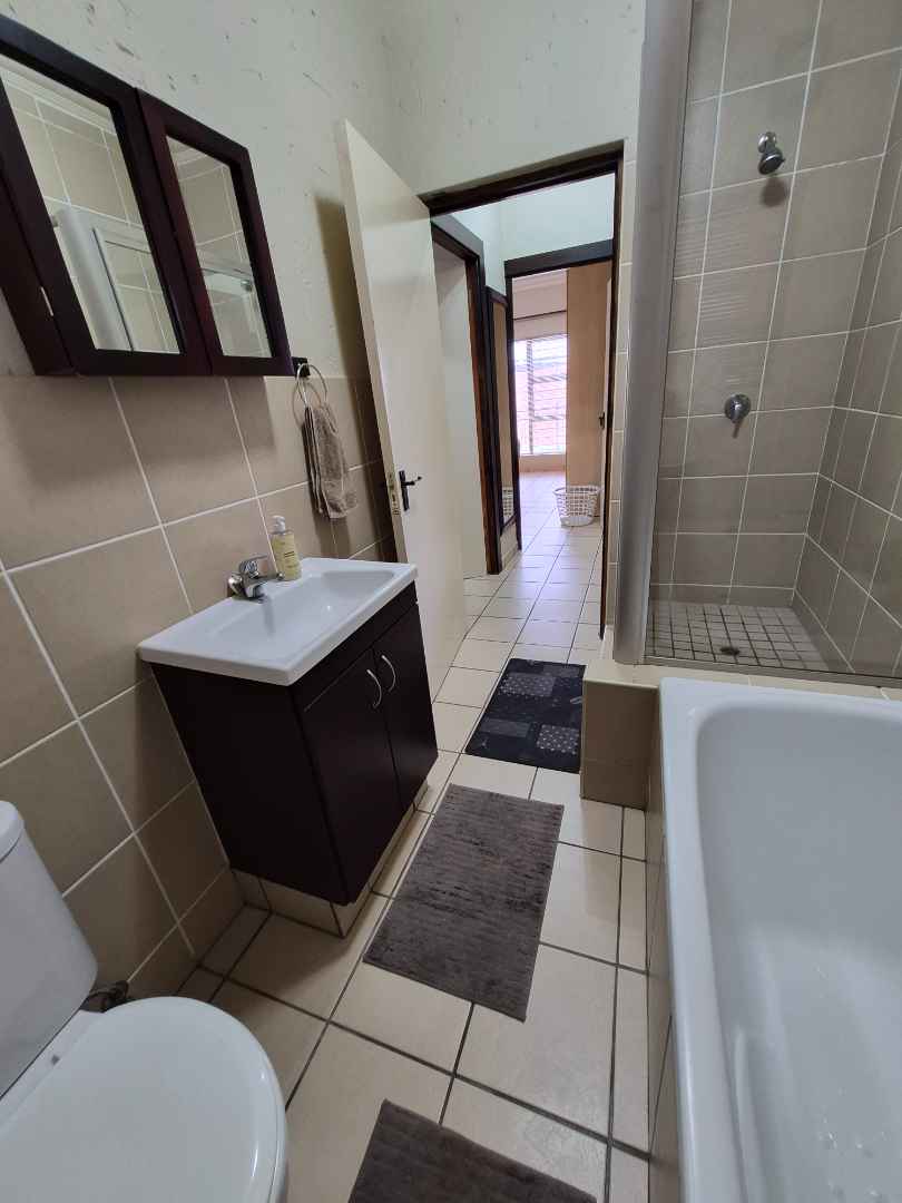 2 Bedroom Property for Sale in Ravenswood Gauteng
