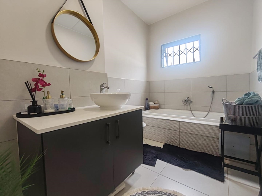 3 Bedroom Property for Sale in Brentwood Park Gauteng