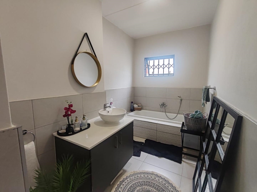 3 Bedroom Property for Sale in Brentwood Park Gauteng