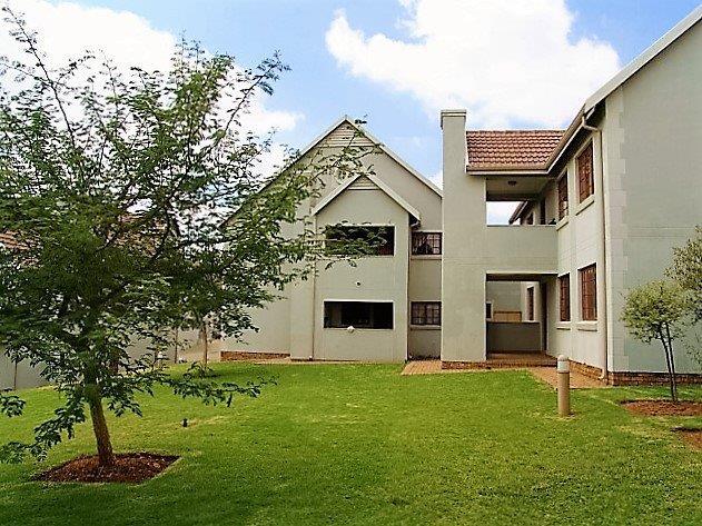 3 Bedroom Property for Sale in Faerie Glen Gauteng