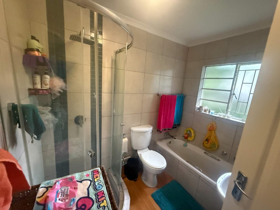 3 Bedroom Property for Sale in Northwold Gauteng