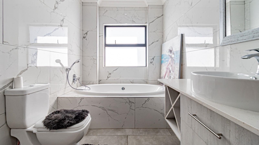 4 Bedroom Property for Sale in The Hills Game Reserve Estate Gauteng