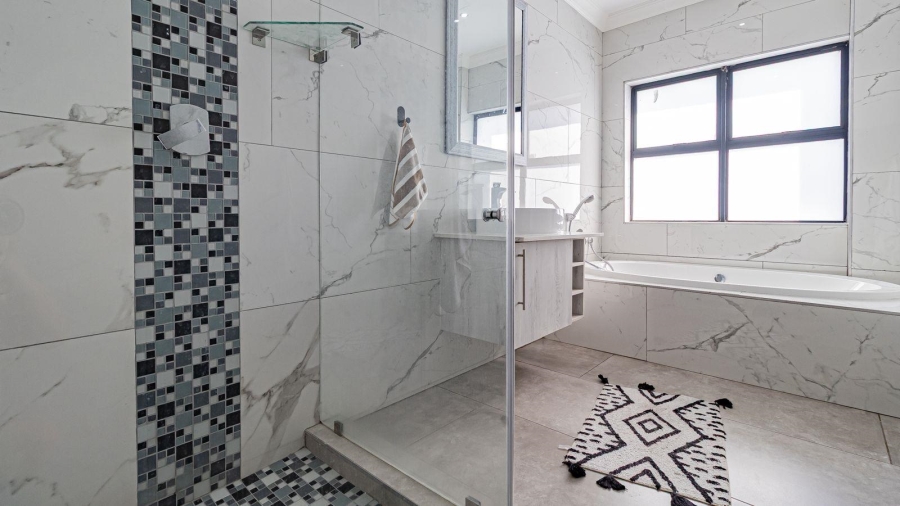 4 Bedroom Property for Sale in The Hills Game Reserve Estate Gauteng