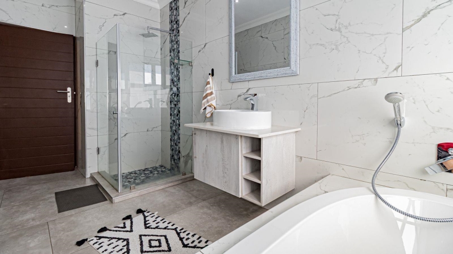 4 Bedroom Property for Sale in The Hills Game Reserve Estate Gauteng