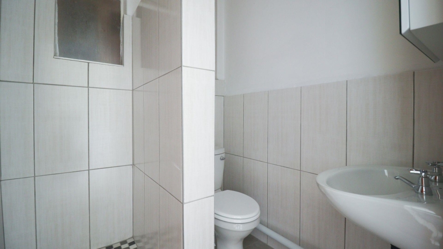 To Let 3 Bedroom Property for Rent in Constantia Kloof Gauteng