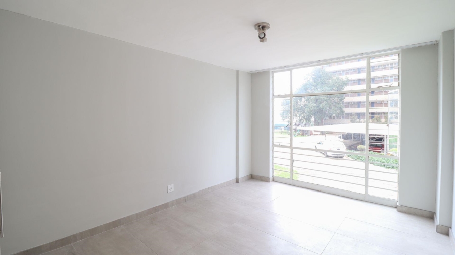 To Let 3 Bedroom Property for Rent in Constantia Kloof Gauteng