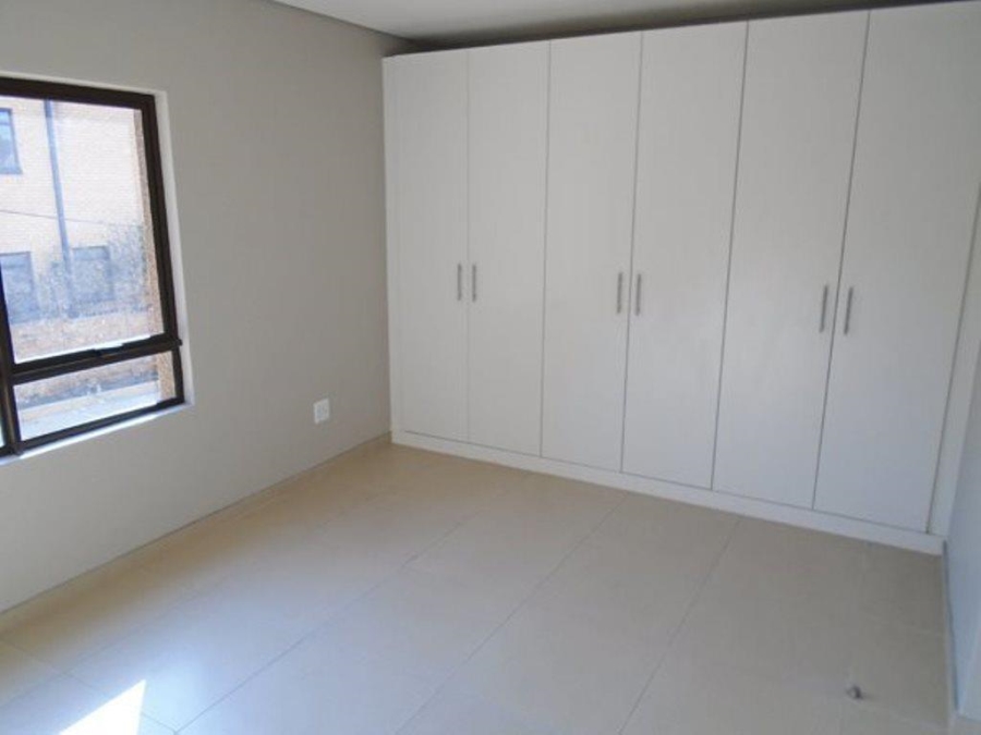 To Let 2 Bedroom Property for Rent in Ferndale Gauteng