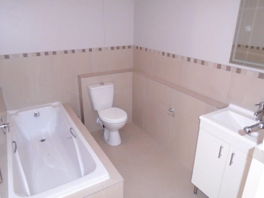 To Let 2 Bedroom Property for Rent in Ferndale Gauteng