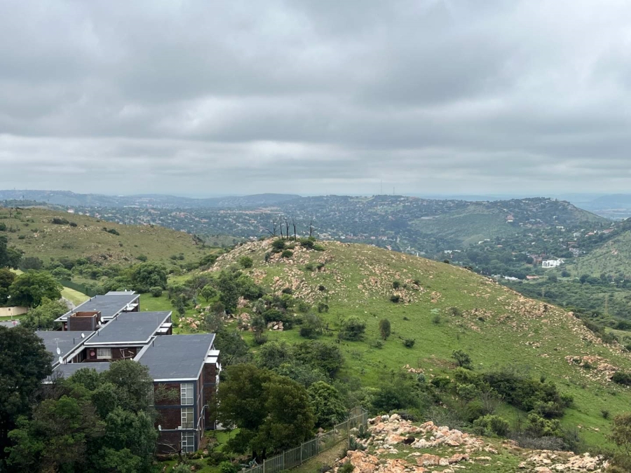 To Let 2 Bedroom Property for Rent in Constantia Kloof Gauteng