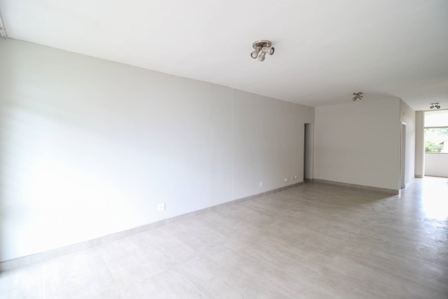 To Let 2 Bedroom Property for Rent in Constantia Kloof Gauteng