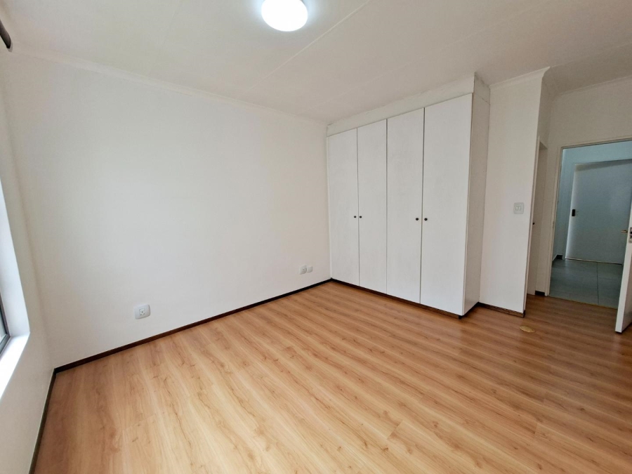 To Let 2 Bedroom Property for Rent in Sunninghill Gauteng