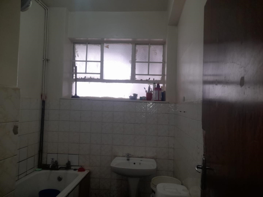 1 Bedroom Property for Sale in Hillbrow Gauteng