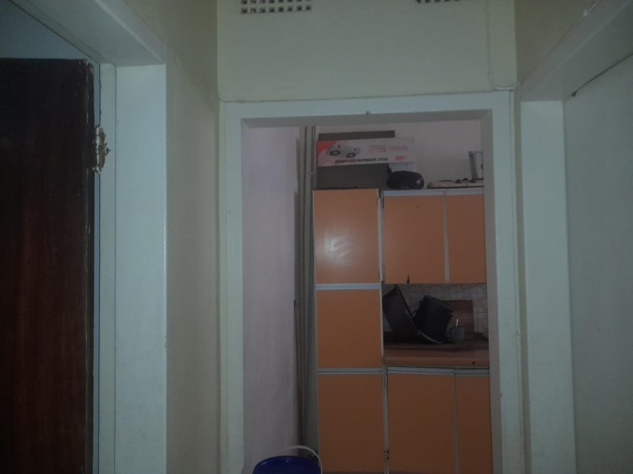 1 Bedroom Property for Sale in Hillbrow Gauteng