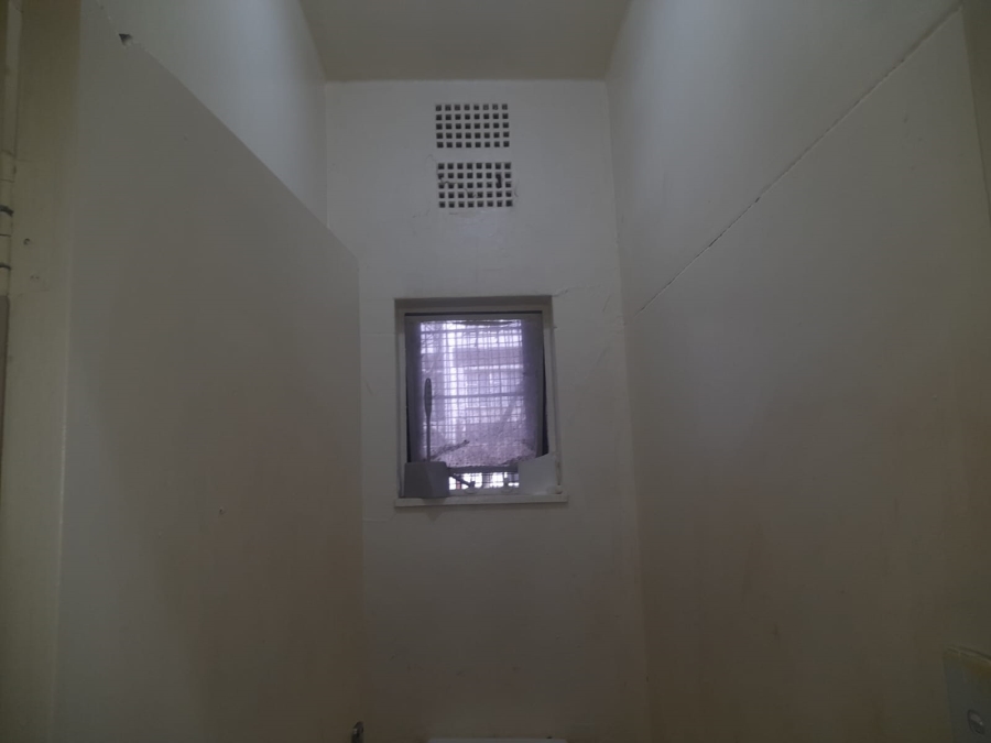 1 Bedroom Property for Sale in Hillbrow Gauteng