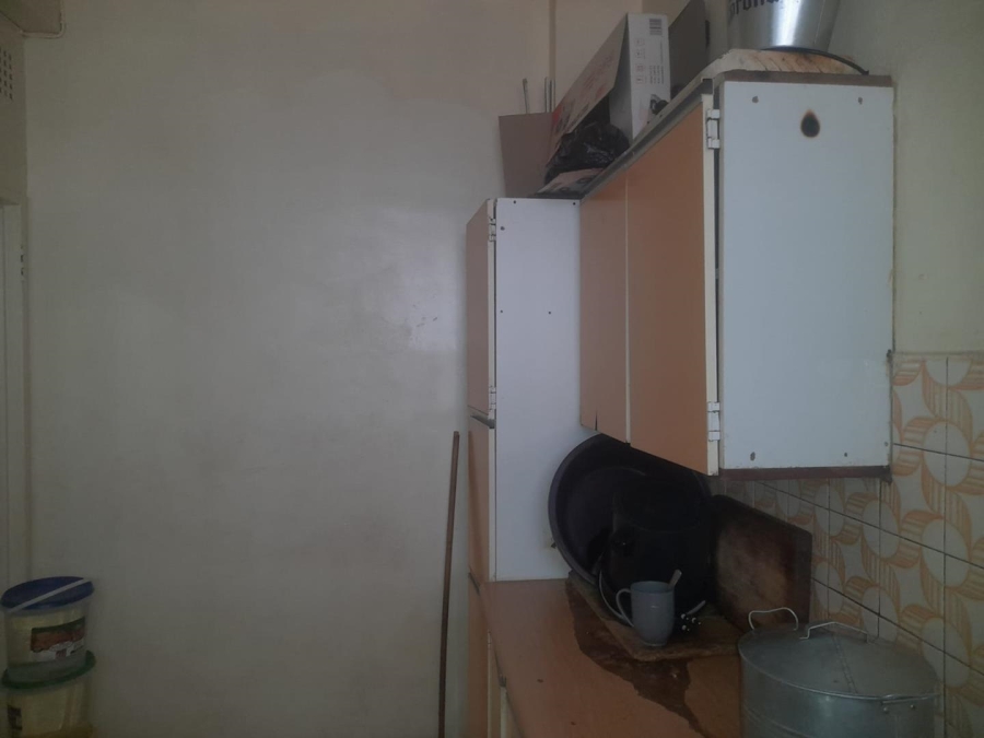 1 Bedroom Property for Sale in Hillbrow Gauteng
