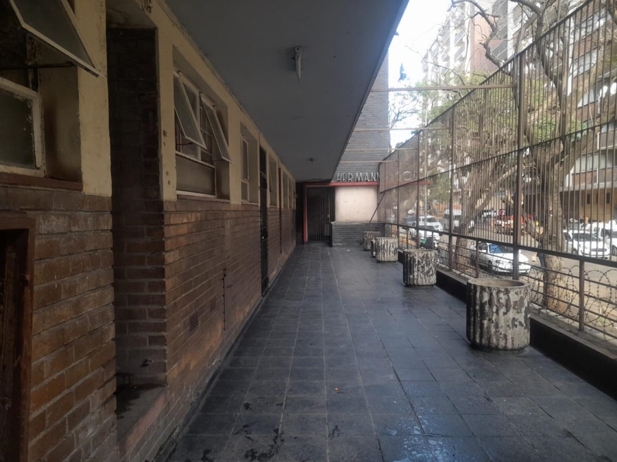 1 Bedroom Property for Sale in Hillbrow Gauteng