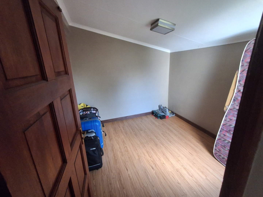 4 Bedroom Property for Sale in Monument Park Gauteng