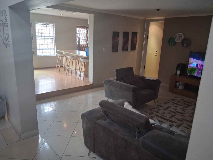 4 Bedroom Property for Sale in Monument Park Gauteng