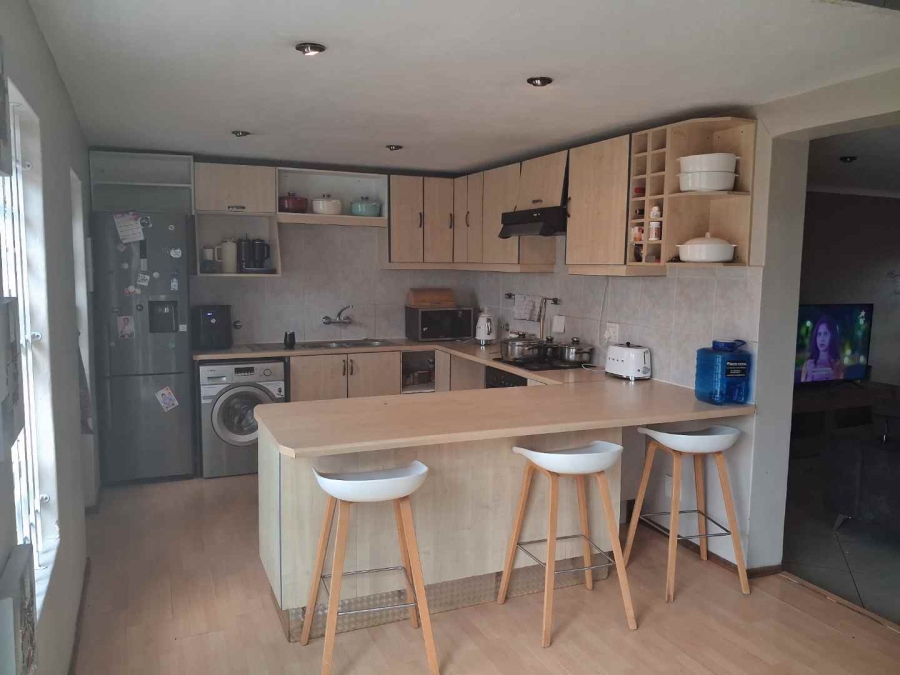 4 Bedroom Property for Sale in Monument Park Gauteng