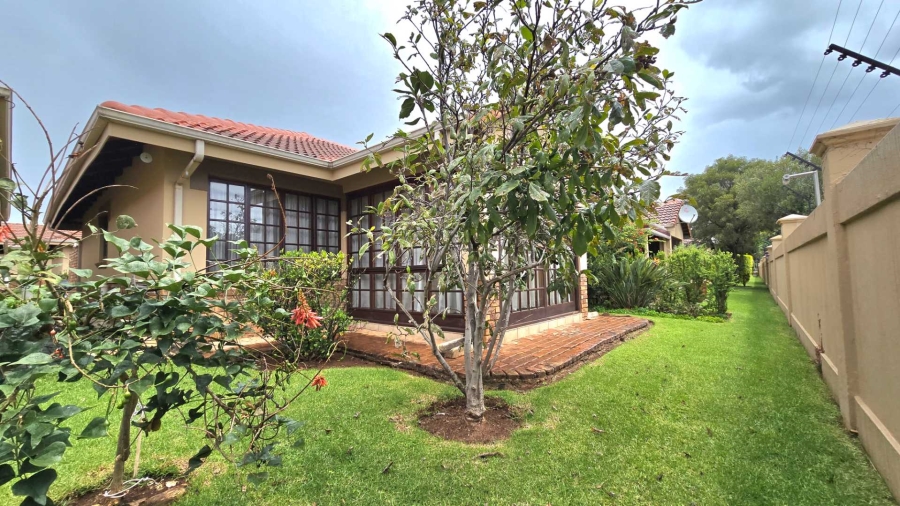 2 Bedroom Property for Sale in Montana Gauteng