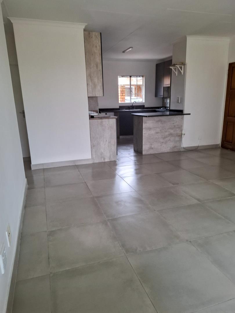2 Bedroom Property for Sale in Elardus Park Gauteng
