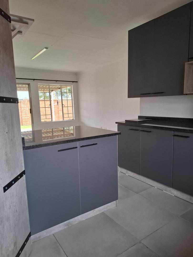 2 Bedroom Property for Sale in Elardus Park Gauteng