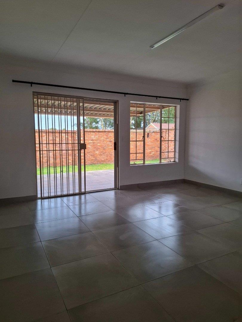 2 Bedroom Property for Sale in Elardus Park Gauteng