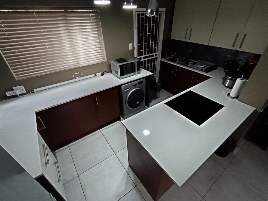 2 Bedroom Property for Sale in Hatfield Gauteng