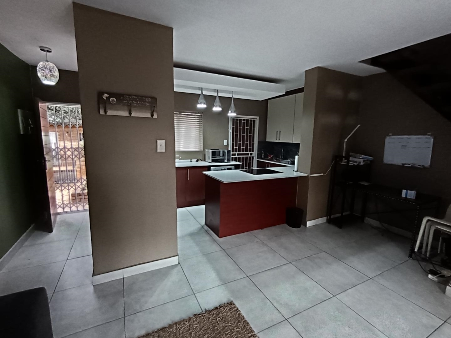 2 Bedroom Property for Sale in Hatfield Gauteng