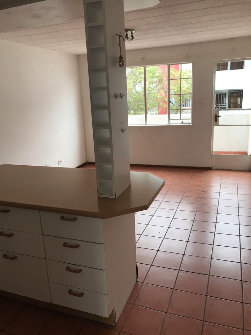 2 Bedroom Property for Sale in Groenkloof Gauteng
