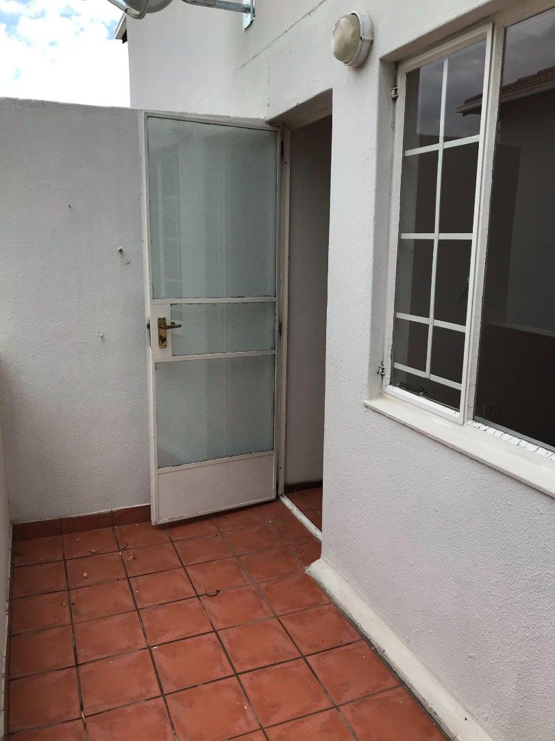 2 Bedroom Property for Sale in Groenkloof Gauteng