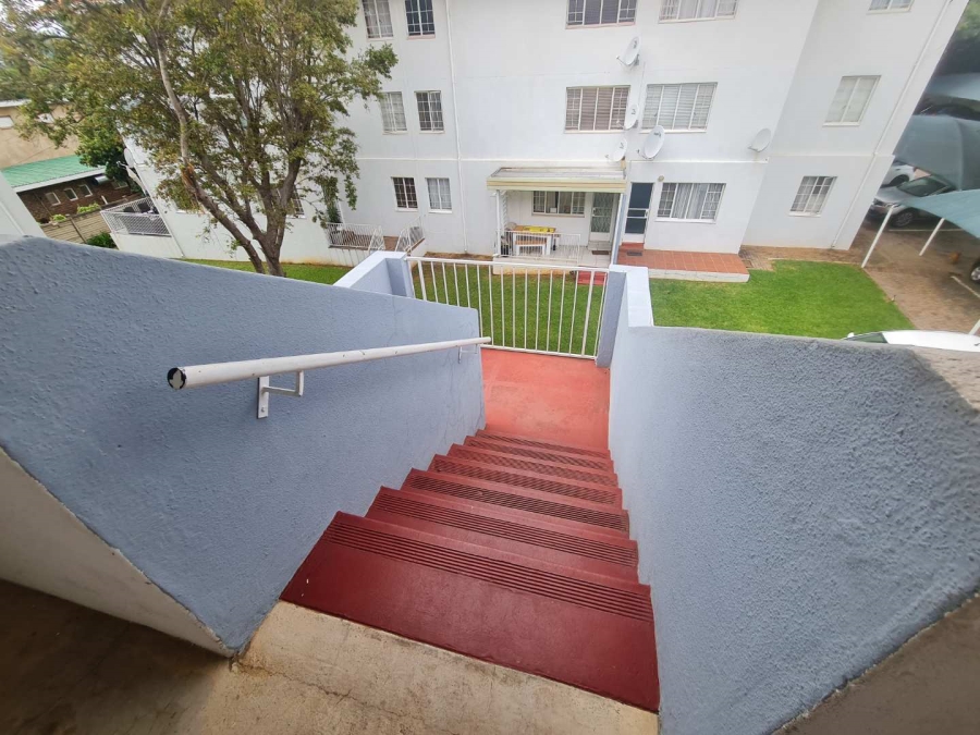 2 Bedroom Property for Sale in Groenkloof Gauteng