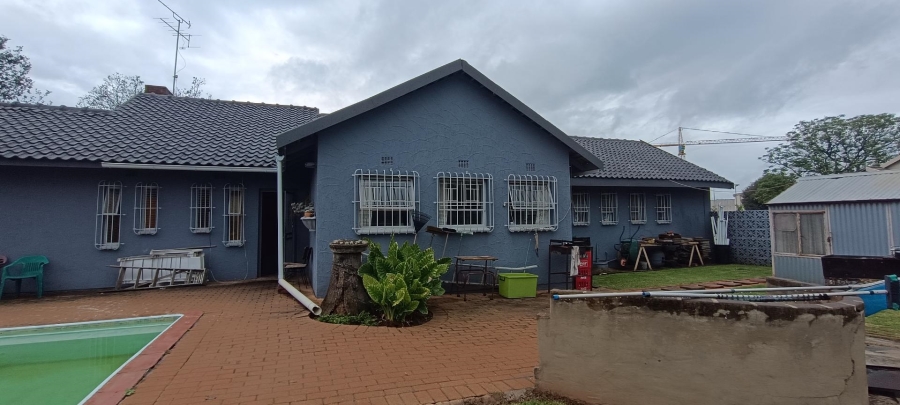 3 Bedroom Property for Sale in Nimrod Park Gauteng