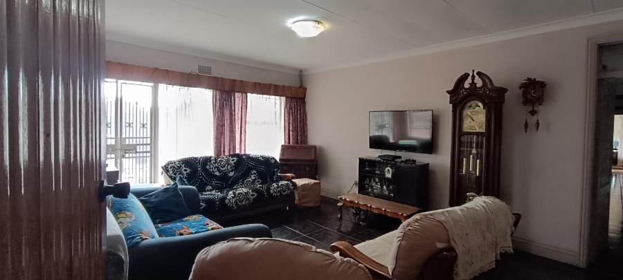 3 Bedroom Property for Sale in Nimrod Park Gauteng