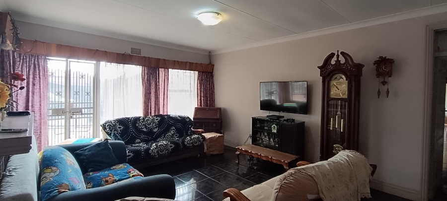 3 Bedroom Property for Sale in Nimrod Park Gauteng