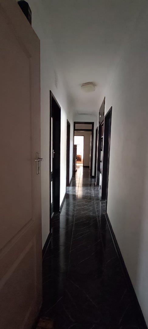 3 Bedroom Property for Sale in Nimrod Park Gauteng