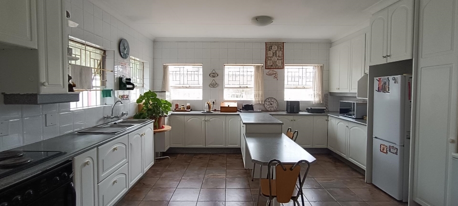 3 Bedroom Property for Sale in Nimrod Park Gauteng