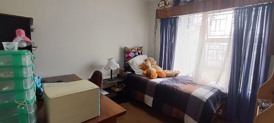 3 Bedroom Property for Sale in Nimrod Park Gauteng