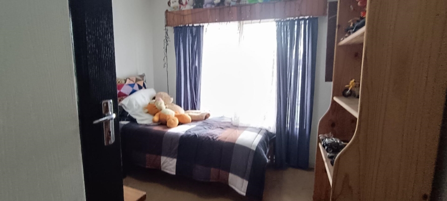 3 Bedroom Property for Sale in Nimrod Park Gauteng