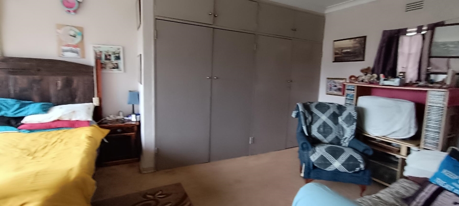 3 Bedroom Property for Sale in Nimrod Park Gauteng
