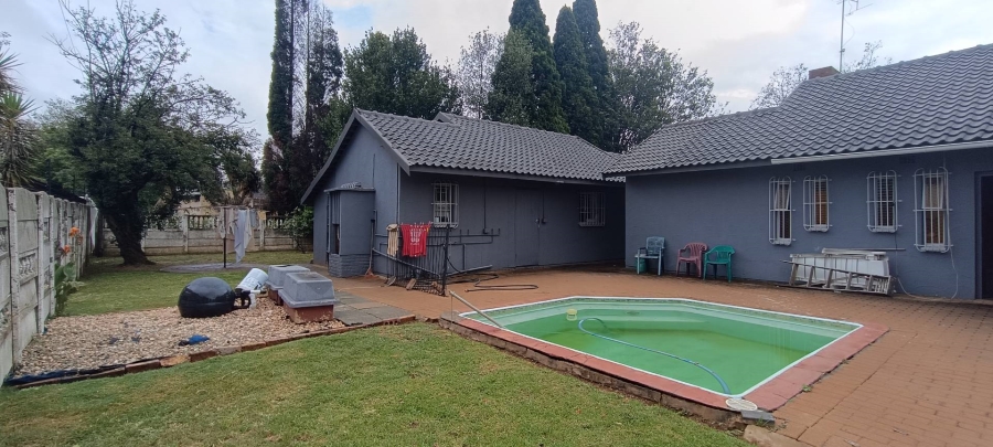 3 Bedroom Property for Sale in Nimrod Park Gauteng