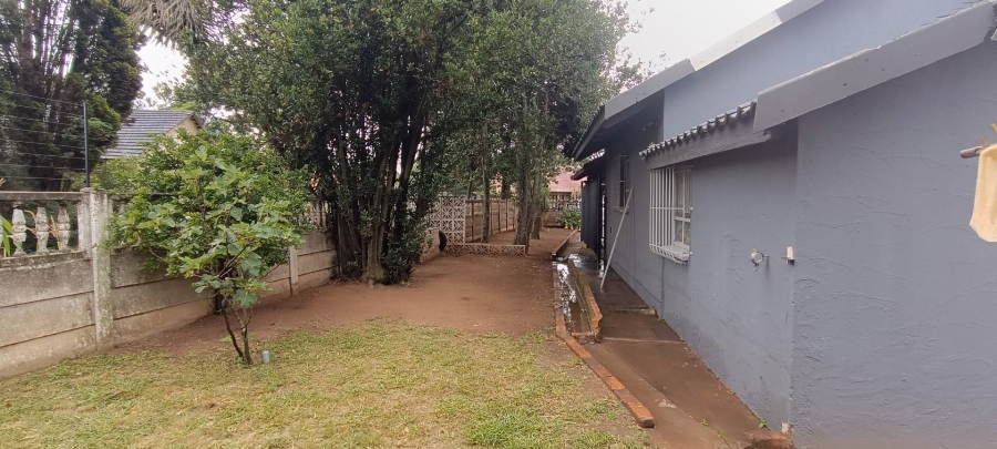 3 Bedroom Property for Sale in Nimrod Park Gauteng