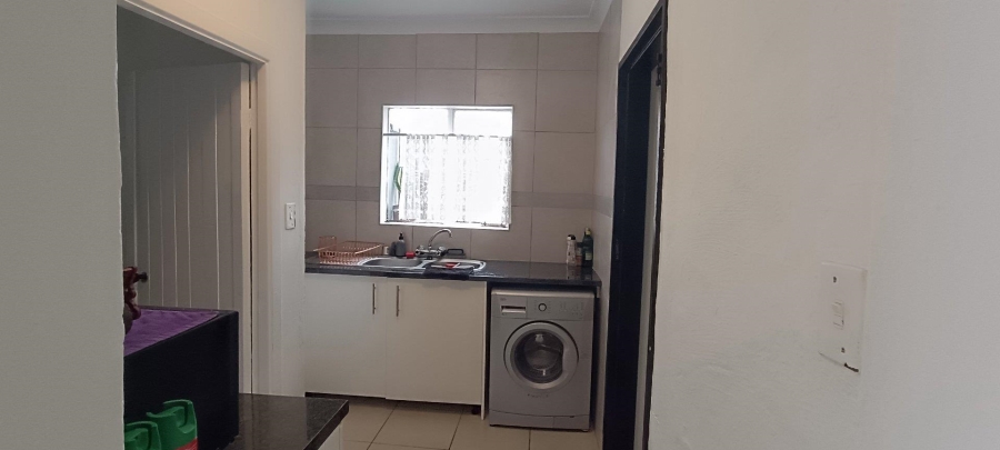 3 Bedroom Property for Sale in Nimrod Park Gauteng
