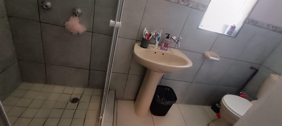 3 Bedroom Property for Sale in Nimrod Park Gauteng