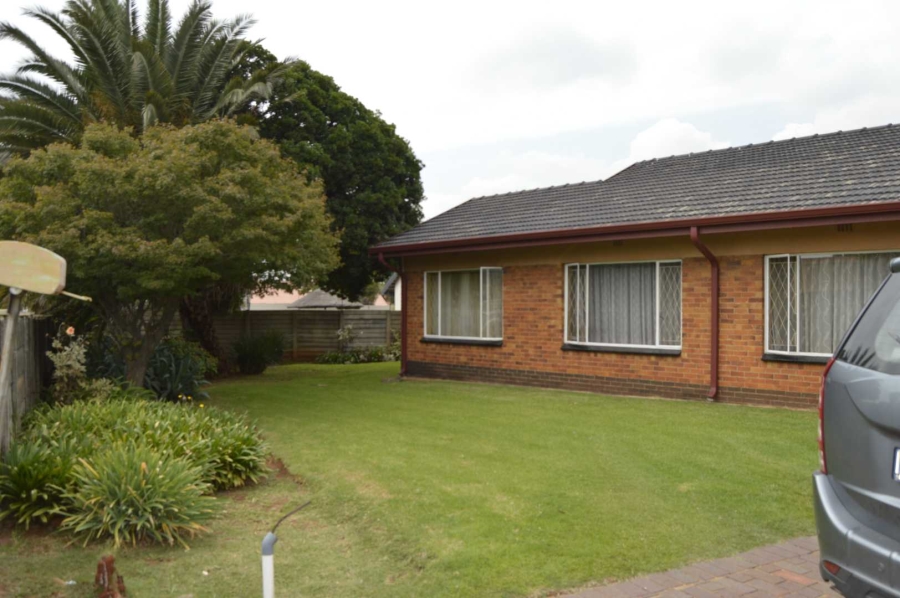 3 Bedroom Property for Sale in Birchleigh Gauteng