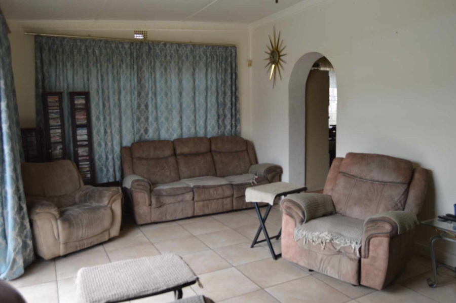 3 Bedroom Property for Sale in Birchleigh Gauteng